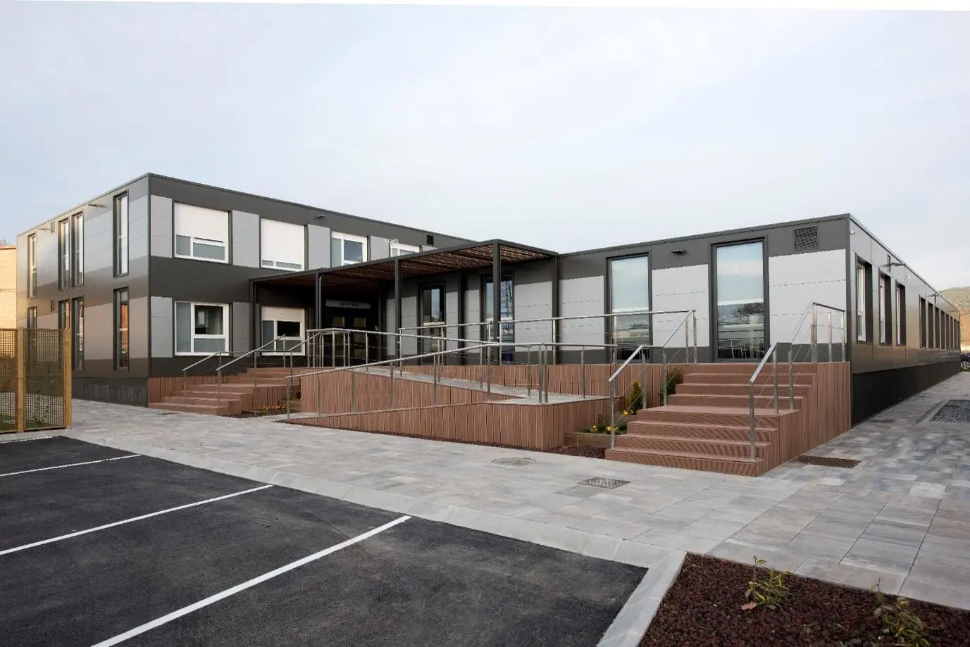 Low-Rise Prefabricated Building
